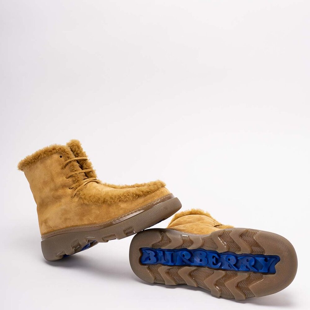 $1550 MSRP- Authentic Brand New Burberry Men's chugga leather boots- US 9, E 42 - Picture 2 of 6
